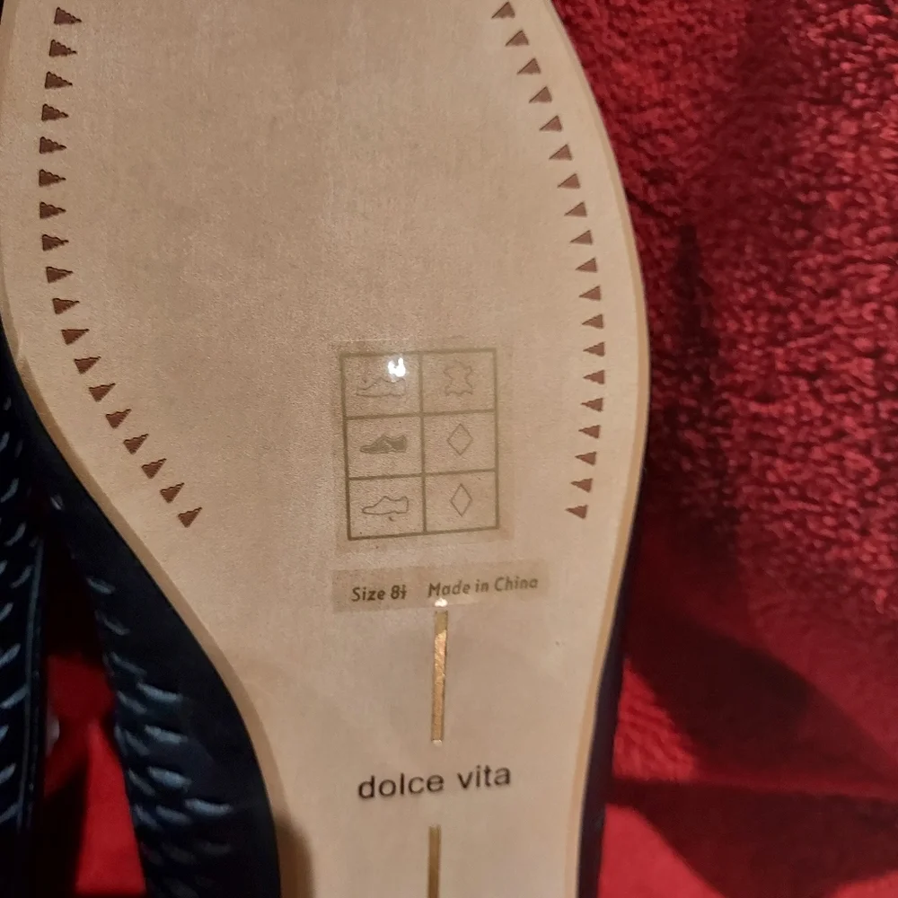 Dolce Vita Slides - Picture 4 of 6